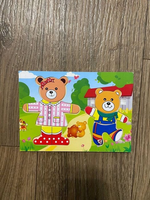 Продам розвиваючи гру " Одягни ведмедиків"