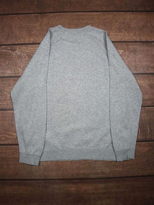 Szara bluza DC Usa z czarnym czerwonym haft logo grey crewneck