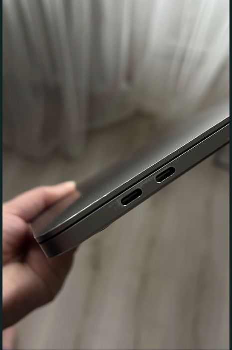 MacBook Pro “13”2019
