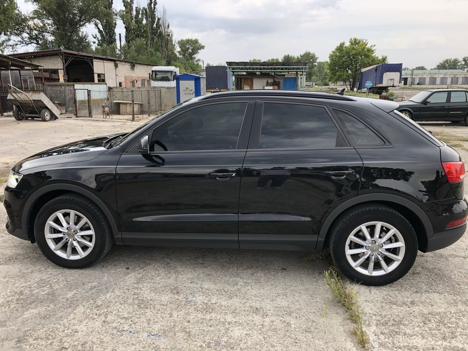 Audi Q3 2017року