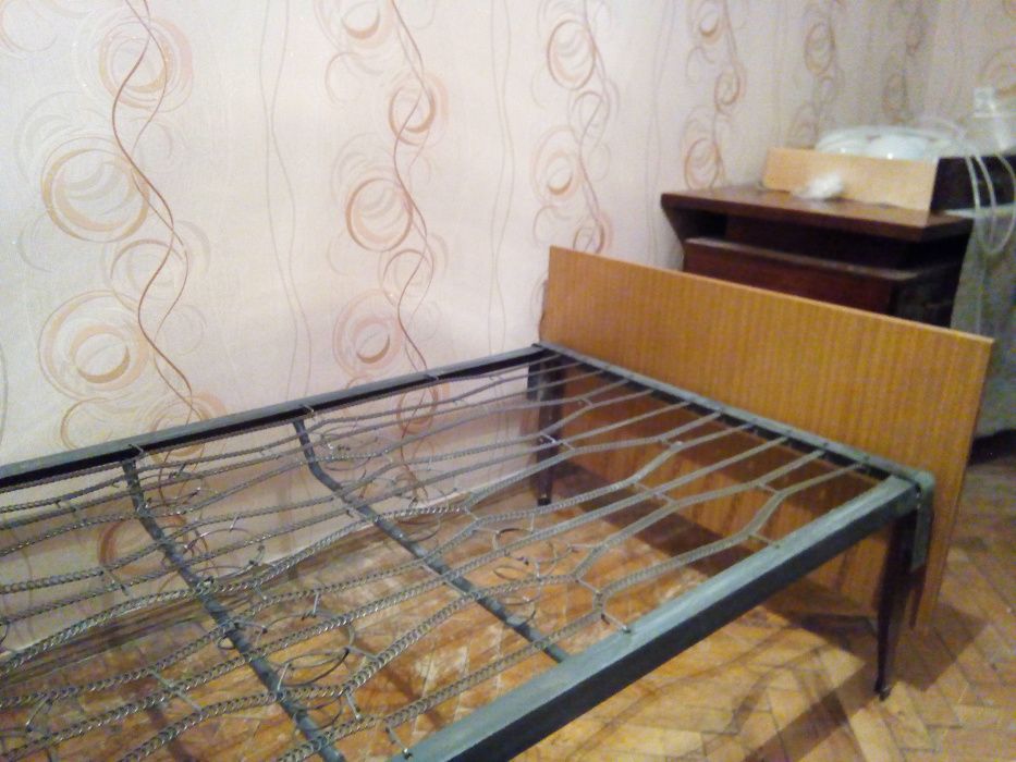 Кровать на железных пружинах .: 1 500 грн. - Мебель для спальни ...