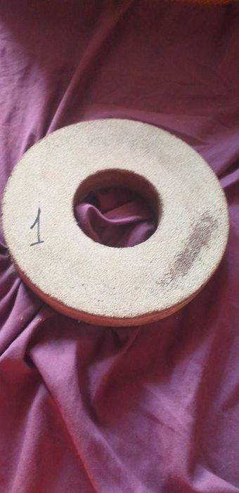 Продам точильный круг