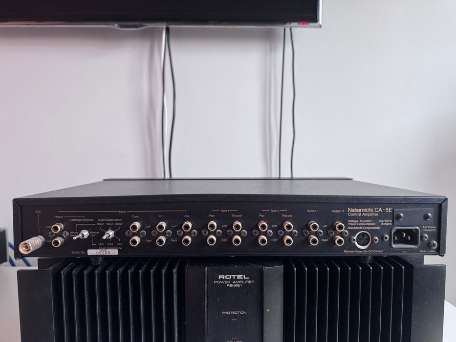 Przedwzmacniacz stereo Nakamichi CA-5E