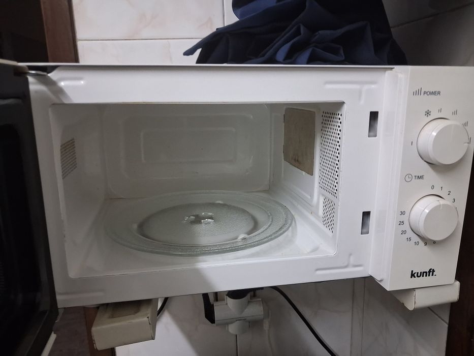 Micro-ondas KUNFT KMW-4459