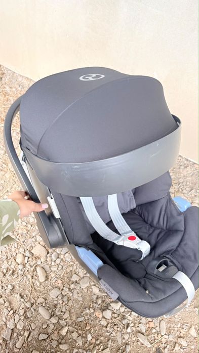 Продам автокрісло Cybex 0+