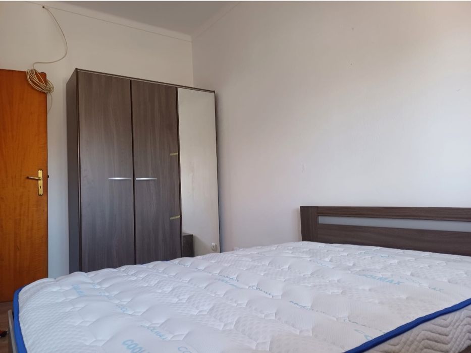 Alugo quarto no Lavradio