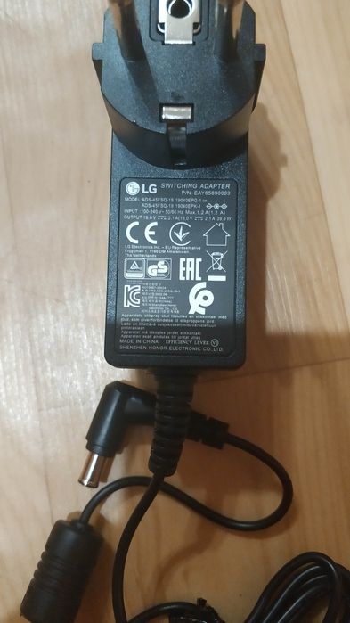 Блок живлення LG ADS-45FSQ-19, 19 V, 2.1 A, 39,9 W