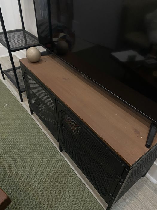 Móvel/aparador de TV IKEA