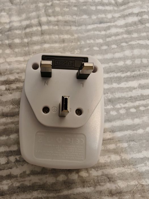 Tomada UK nova Kalek