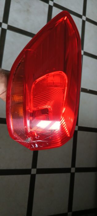 Продам задній лівий ліхтар opel astra j sports tourer 2015 року.
