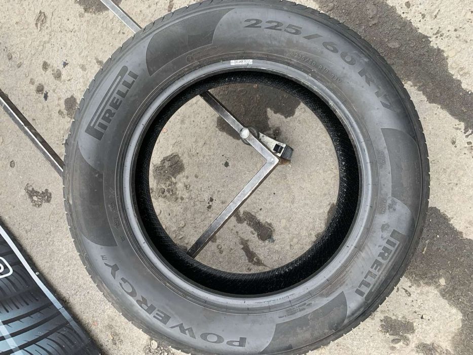 Шини 225/60 R17 пара Pirelli 2023p  літо 6,2мм