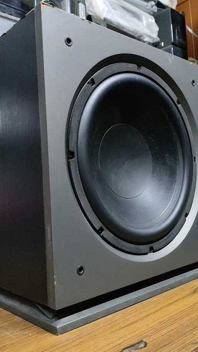 Сабвуфер HI-FI Dali Concept SUB