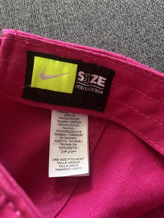 Кепка nike H86 FUTURA CLASSIC CAP рожева