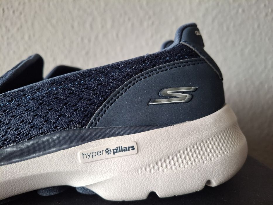 Skechers  GoWalk6  sneakersy damskie 37