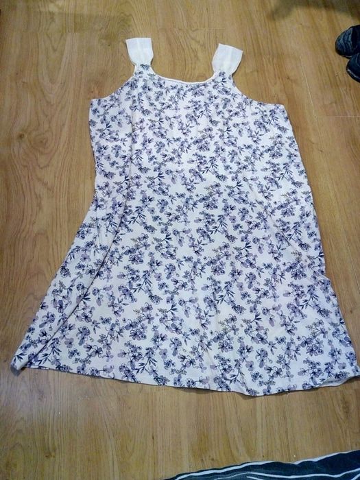 Koszula nocna damska rozmiar 44.    E1