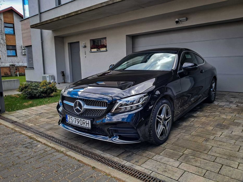 Mercedes-Benz Klasa C 180 9G-TRONIC AMG
