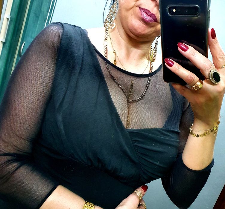 Sukienka z dzianiny siateczka