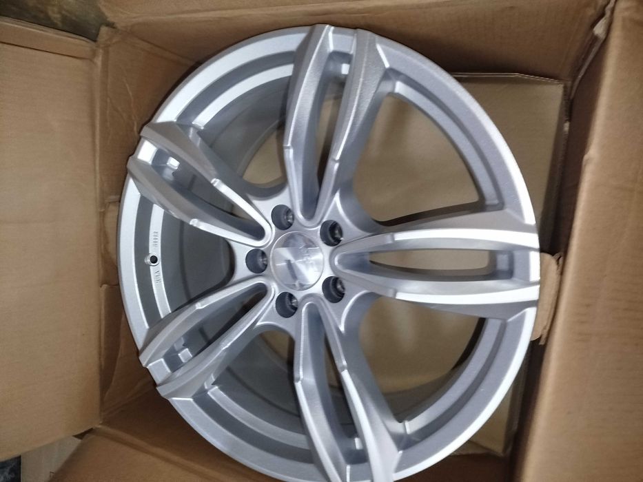 A369# Alufelgi Nowe 19" 5x112 8,5jEt45 AUDI A4 B8 B9 C8 A6 C7 C8 C9 A8