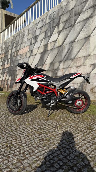 Ducati hypermotard 821 sp