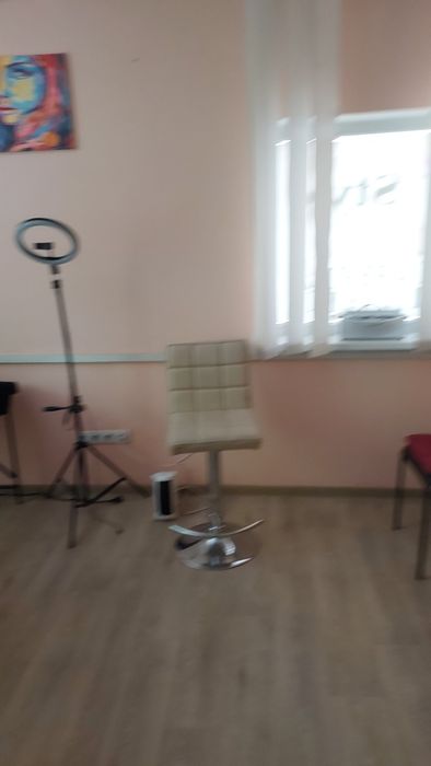 Здається приміщення (2 кімнати) в центрі міста в центрі