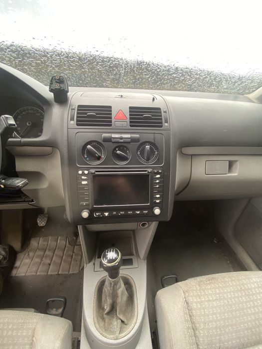 Дверные карты Volkswagen Touran