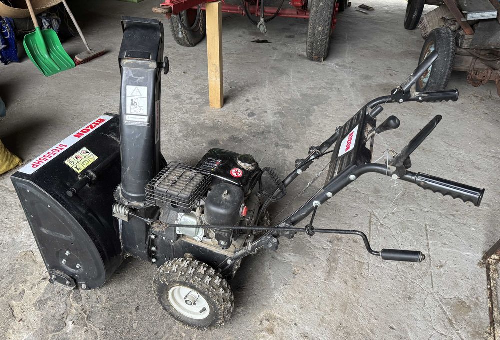 Odśnieżarka spalinowa AGROMA BIZON ST6555HP 6,5KM