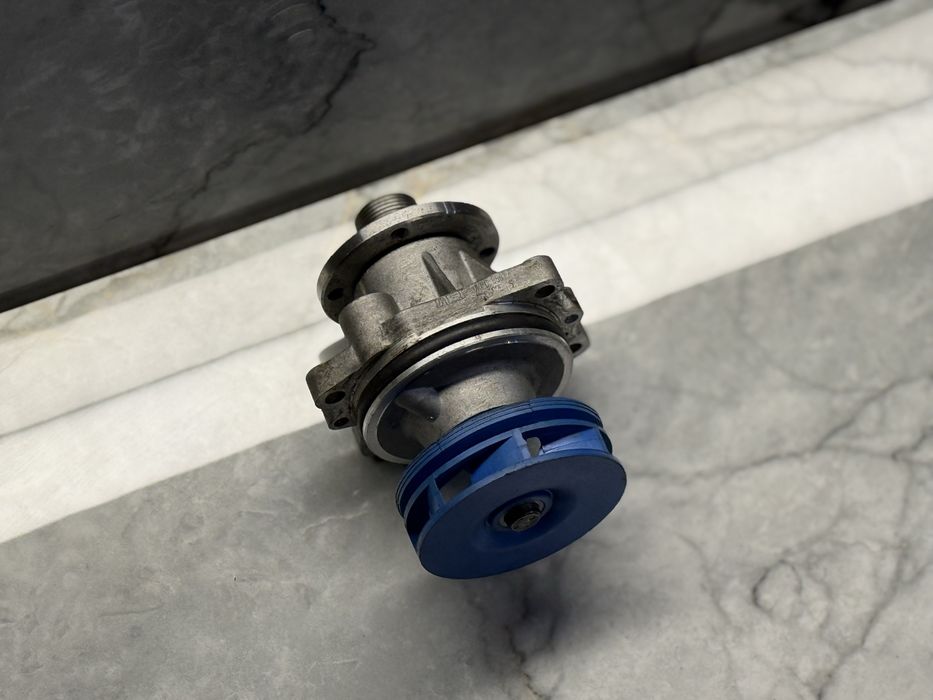 BMW E39 M52 ТУ М54 Водяна помпа е39 2.0 2.2 2.5 2.8 3.0і водяна Помпа