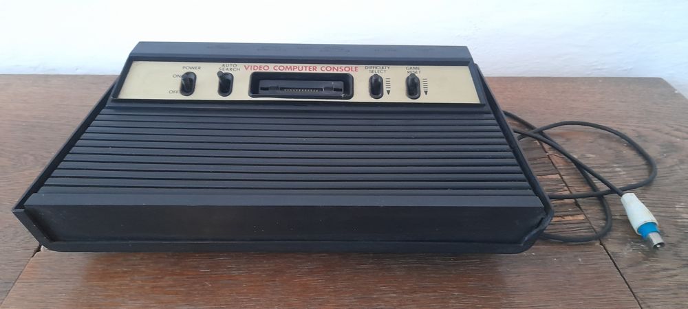 Retro konsola gry Atari video computer console 2600 DC9V 500mA dżojst