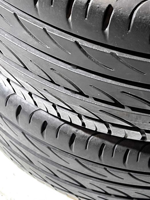 Pneus Pirelli Pzero Nero - 205/40/17 - Excelentes