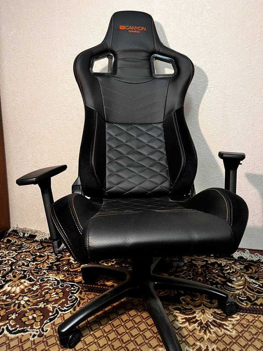 Кресло геймерское Canyon Nightfall
