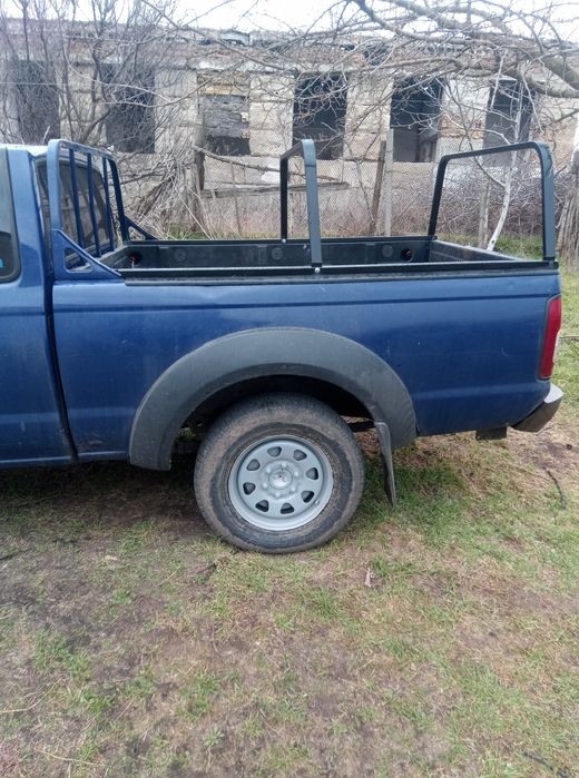 Нісан навара D22,NP300