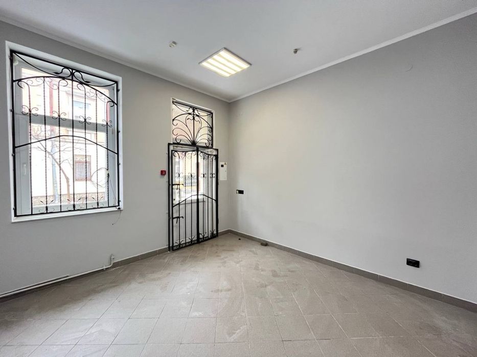 Оренда комерційного приміщення м. Стрий, вул. Олесницького