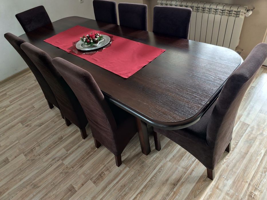 Stół z  8 krzesłami