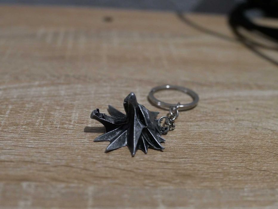 Brelok medalion Wiedźmin szkoła wilka The Witcher