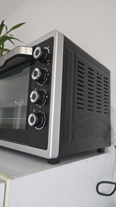 Piekarnik duży  65L