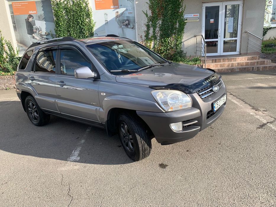 Продам  економічний повнопривідний автомобіль