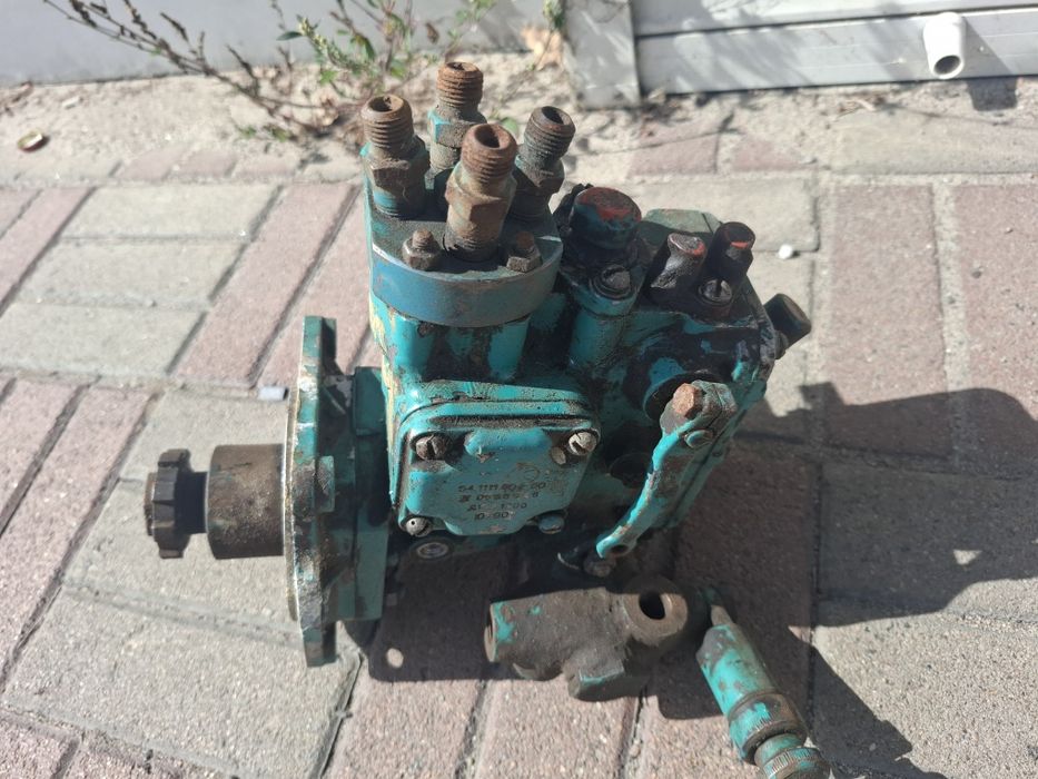 продам топливну апаратуру т 40