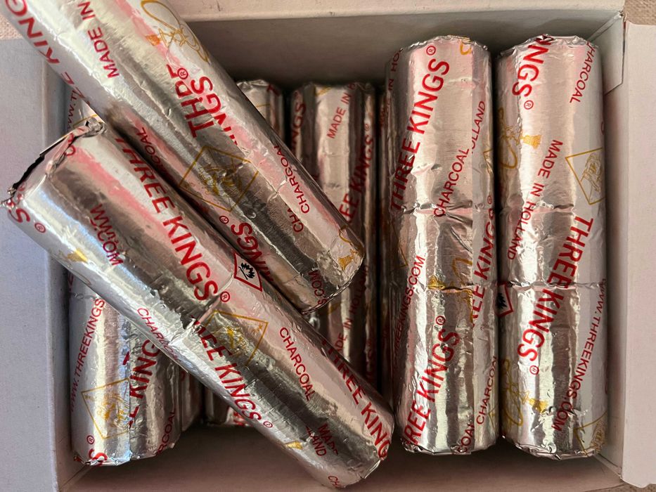 Lote de 100 Pastilhas Carvão Vegetal Three Kings