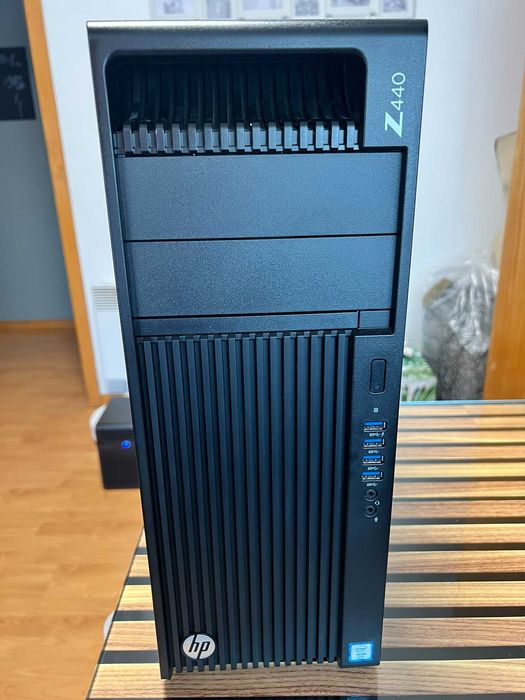 Workstation HP Z440 – Xeon E5-2680 v4 | 32GB DDR4 ECC | NVME 128GB + HDD 1TB | NVIDIA Quadro K620