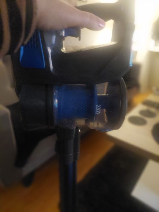 Sprzedam odkurzacz raven