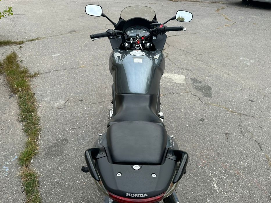 Продам мотоцикл HONDA CBF600