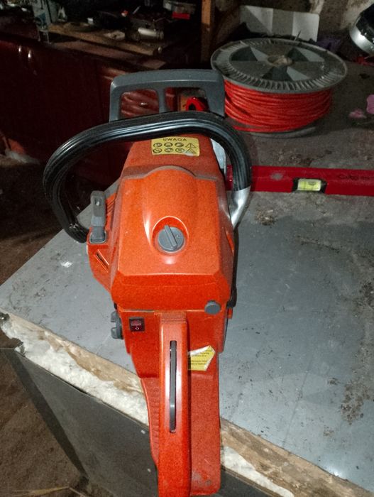 Piła spalinowa demon