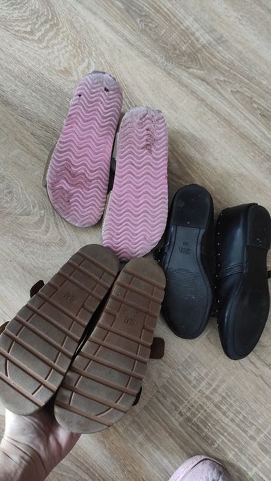 3 pary dziewczęcych bucików 30
