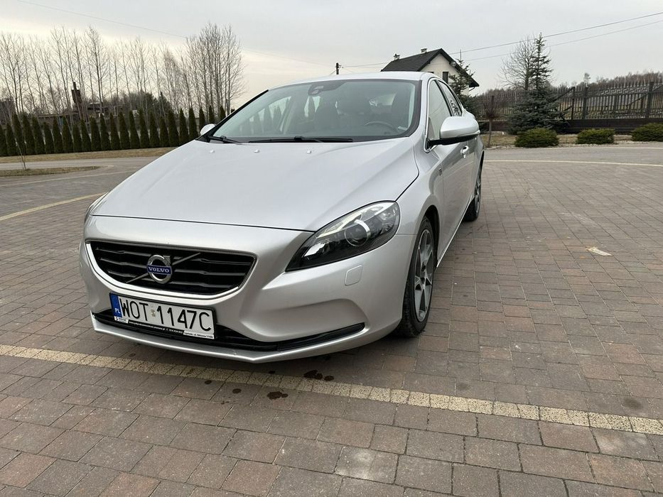 Volvo V40