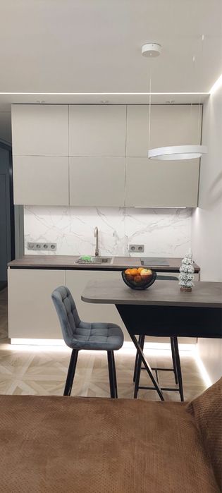 Сдам 1-к.кв Академ городок .ул. Осенняя.