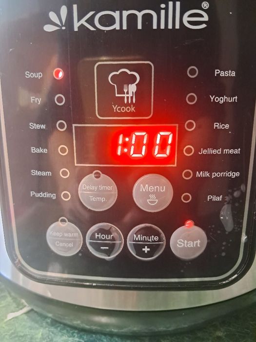 Multicooker elektryczny