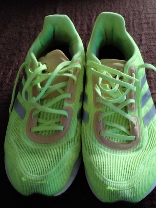 ténis   n. 42  - marca adidas