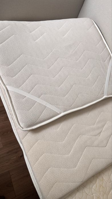 Матрац тонкий , матрац топер 200/90/~6-7см, середньої жорсткості.