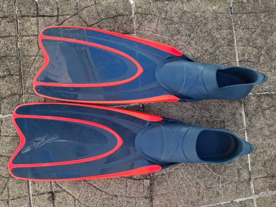 Barbatanas Decathlon Tamanho 40/41 e 41/42 como novas