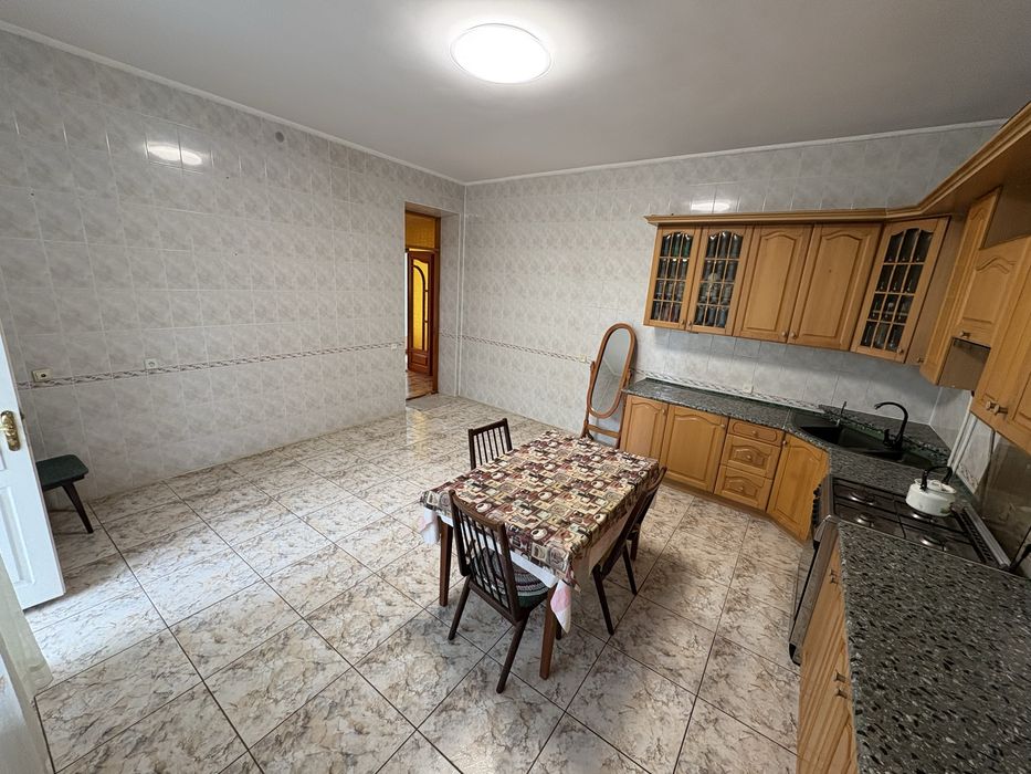 Продаж 2-х поверхового будинку в Центрі міста-250кв.м.Вул.Севастопольс
